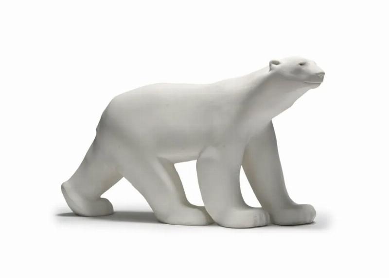 Détail de L’Ours blanc de François Pompon, symbolisant la beauté des formes épurées et l’influence de l’Art Déco